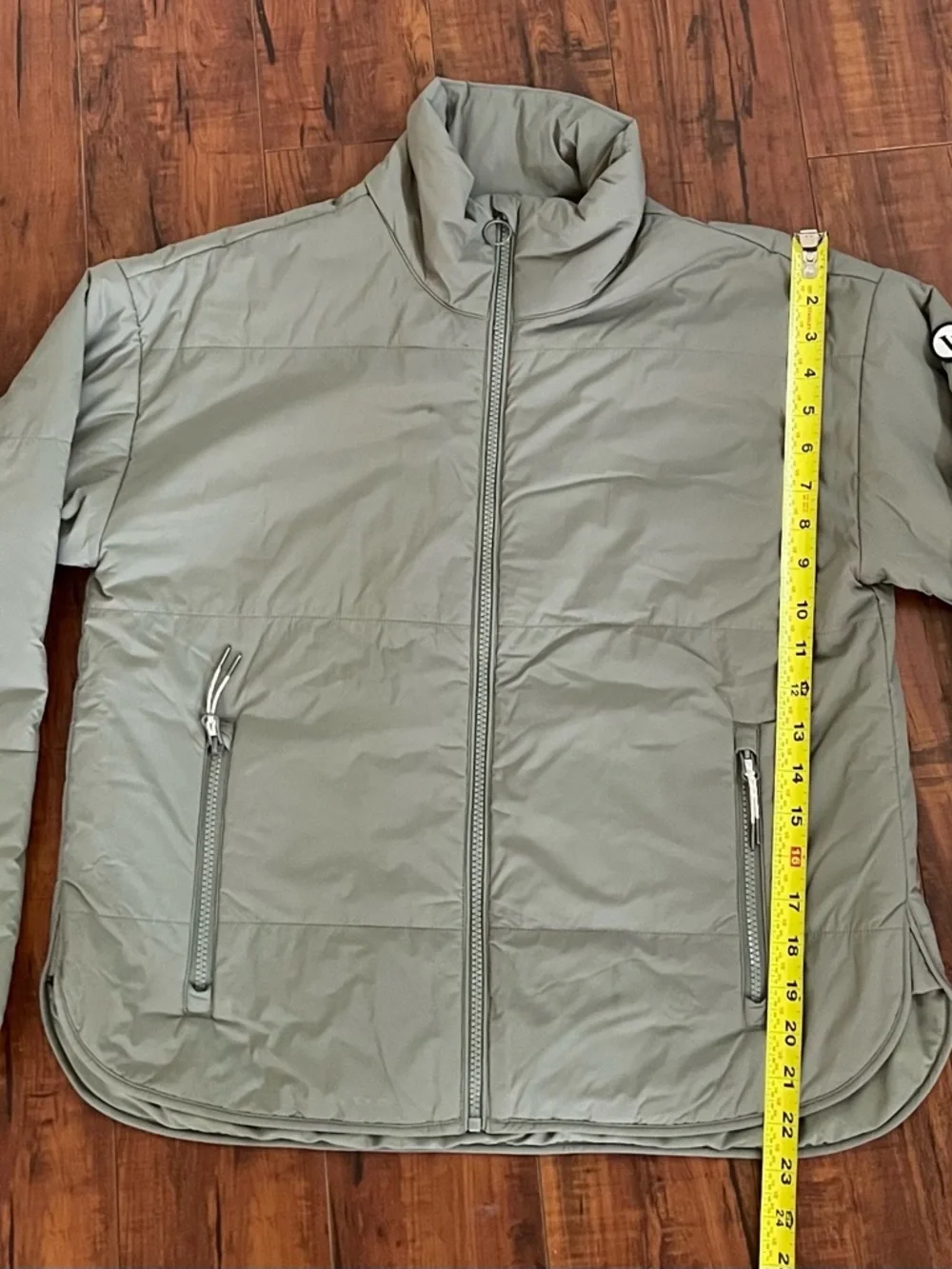 Vuori Canyon Insulated Jacket - Picture 8 of 10